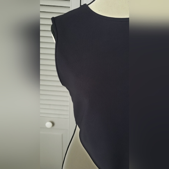 High-cut ribbed bodysuit - Picture 2 of 5